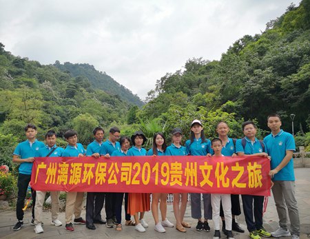 青春韶華，歲月靜好，不如來場(chǎng)不負(fù)時(shí)光的旅行
